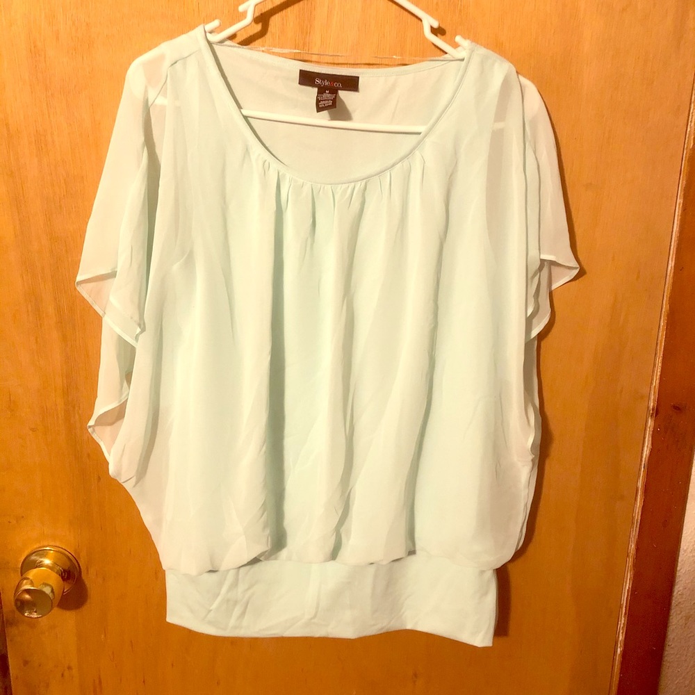 Style & co flutter sleeve blouse